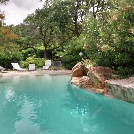 Bed and Breakfast La Bousquatiere Piolenc Exterior foto